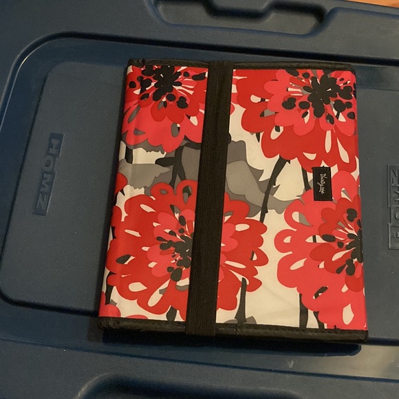 Thirty One Notebook/Tablet Case - Picture 4 of 5